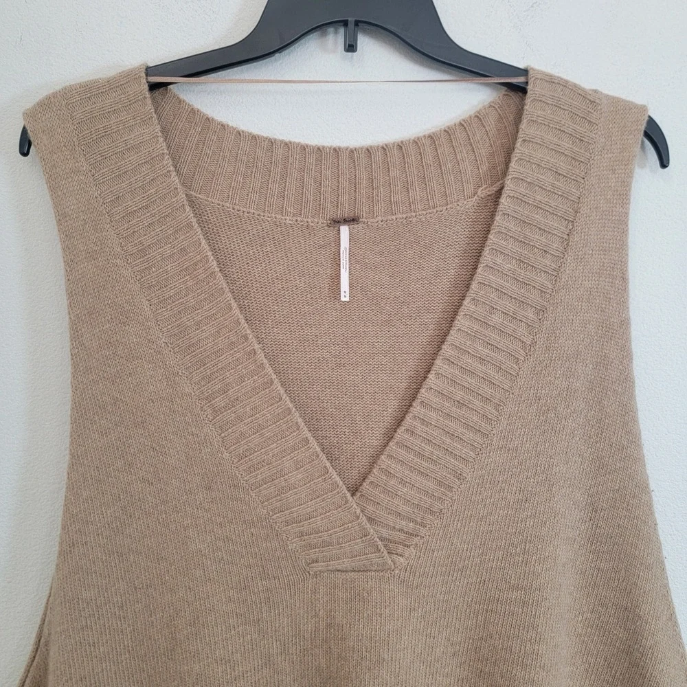 Free People Oversize Vest Medium Loose Fit Baggy V-Neck Wool Baggy Brown Sweater